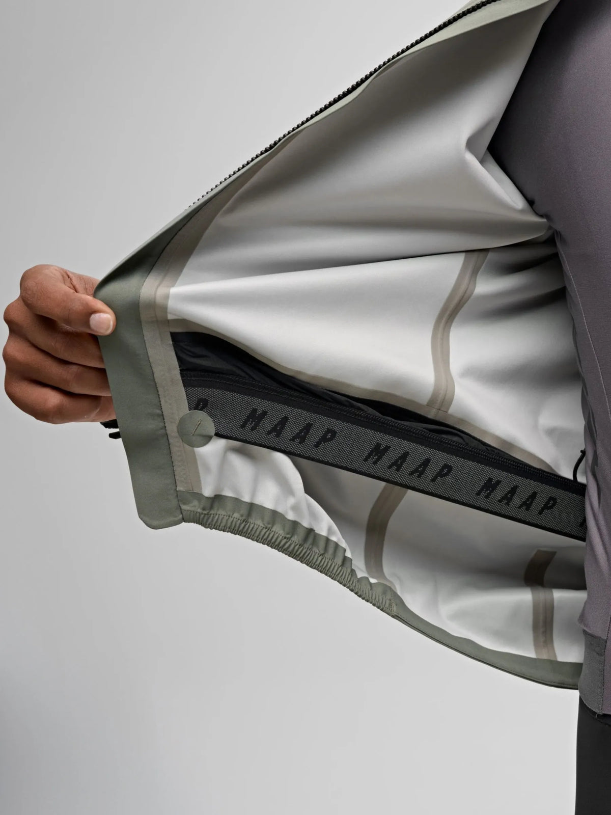 MAAP APEX DOWNPOUR JACKET - CASTOR GREY