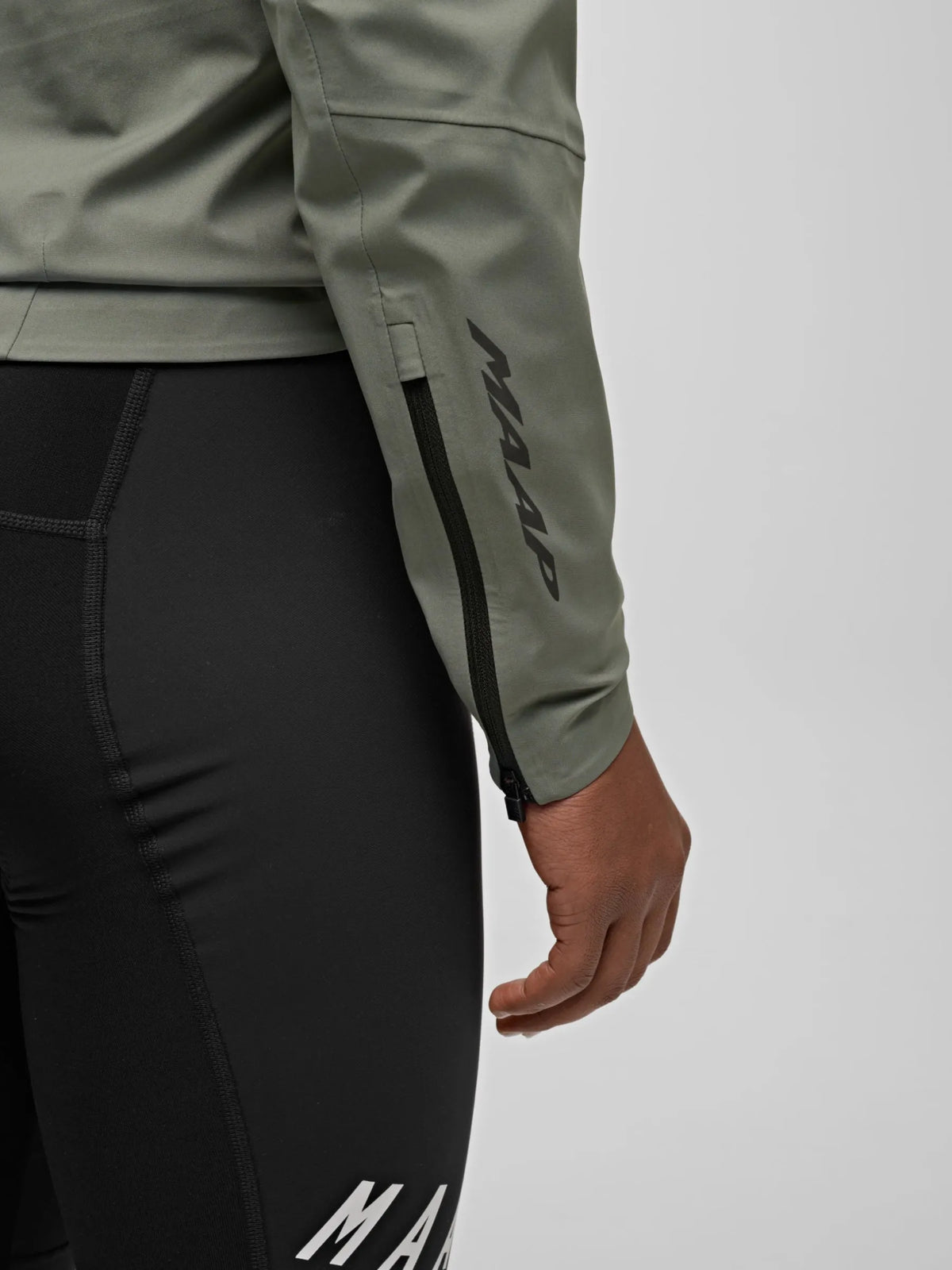 MAAP APEX DOWNPOUR JACKET - CASTOR GREY