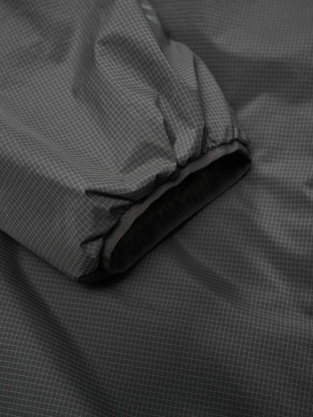 MAAP SOLACE INSULATED HOODED JACKET - MONOLITH