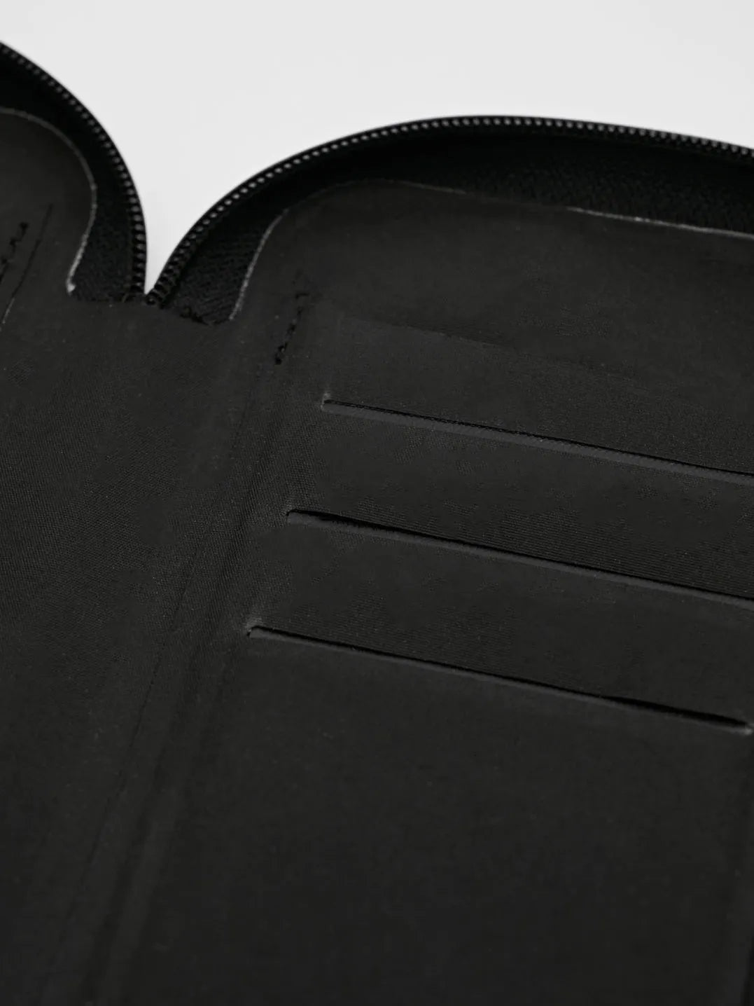 MAAP Shield Waterproof Phone Wallet - Black