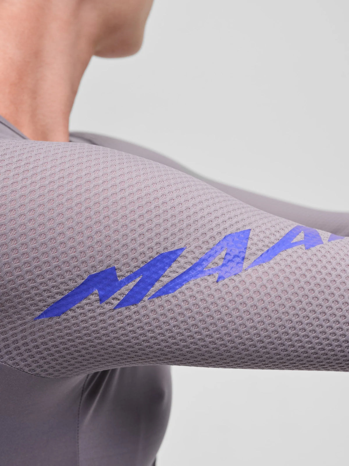 MAAP WOMEN PRO EMERGE LONG SLEEVE JERSEY - ANTHRACITE
