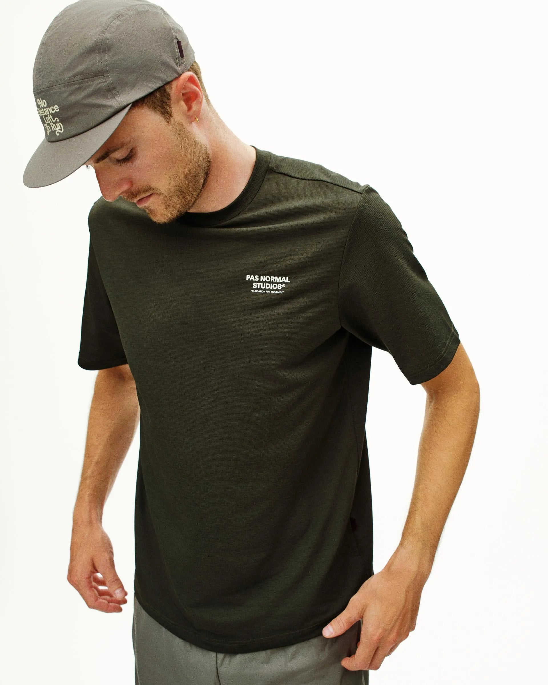 PAS NORMAL STUDIOS Balance Tshirt ND - Dark Olive