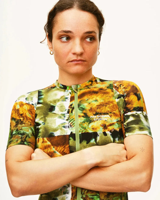 PAS NORMAL STUDIOS Essential Women Jersey - Kaleidoscope Green