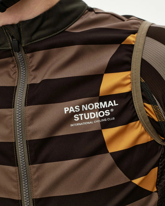 PAS NORMAL STUDIOS MECHANISM STOW AWAY GILET - INTERNATIONAL EARTH