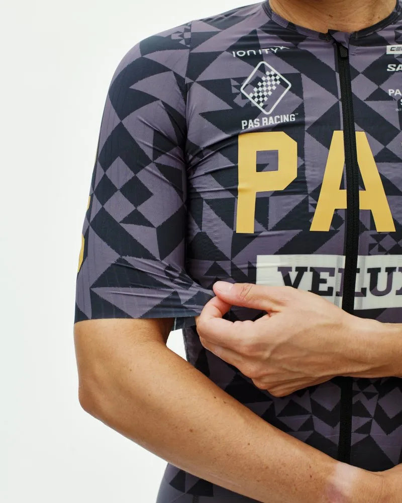 PAS NORMAL STUDIOS Mechanism Pro Women`s Jersey - AOP Origami Grey