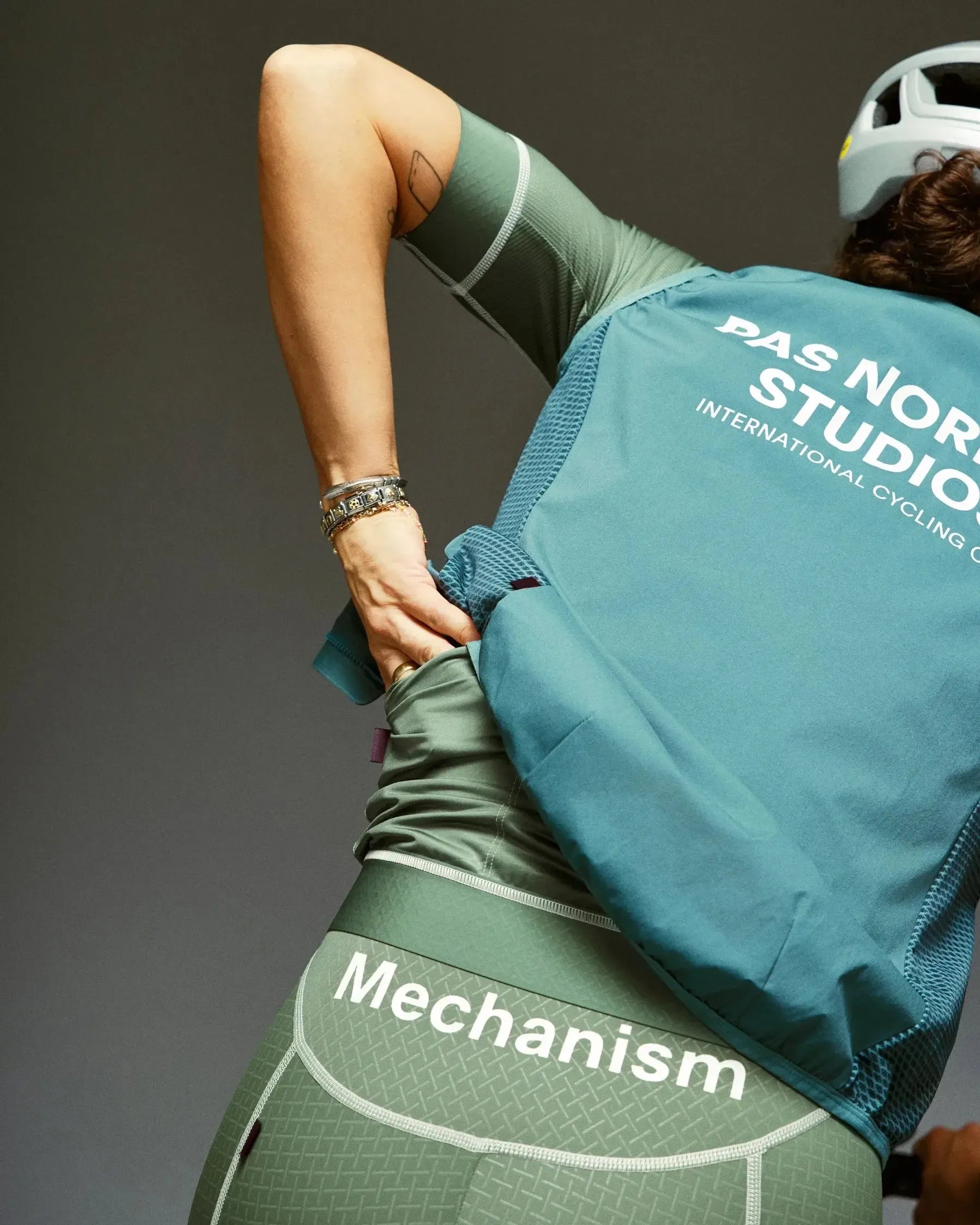 PAS NORMAL STUDIOS Mechanism Women Stow Away Gilet - Grey Teal