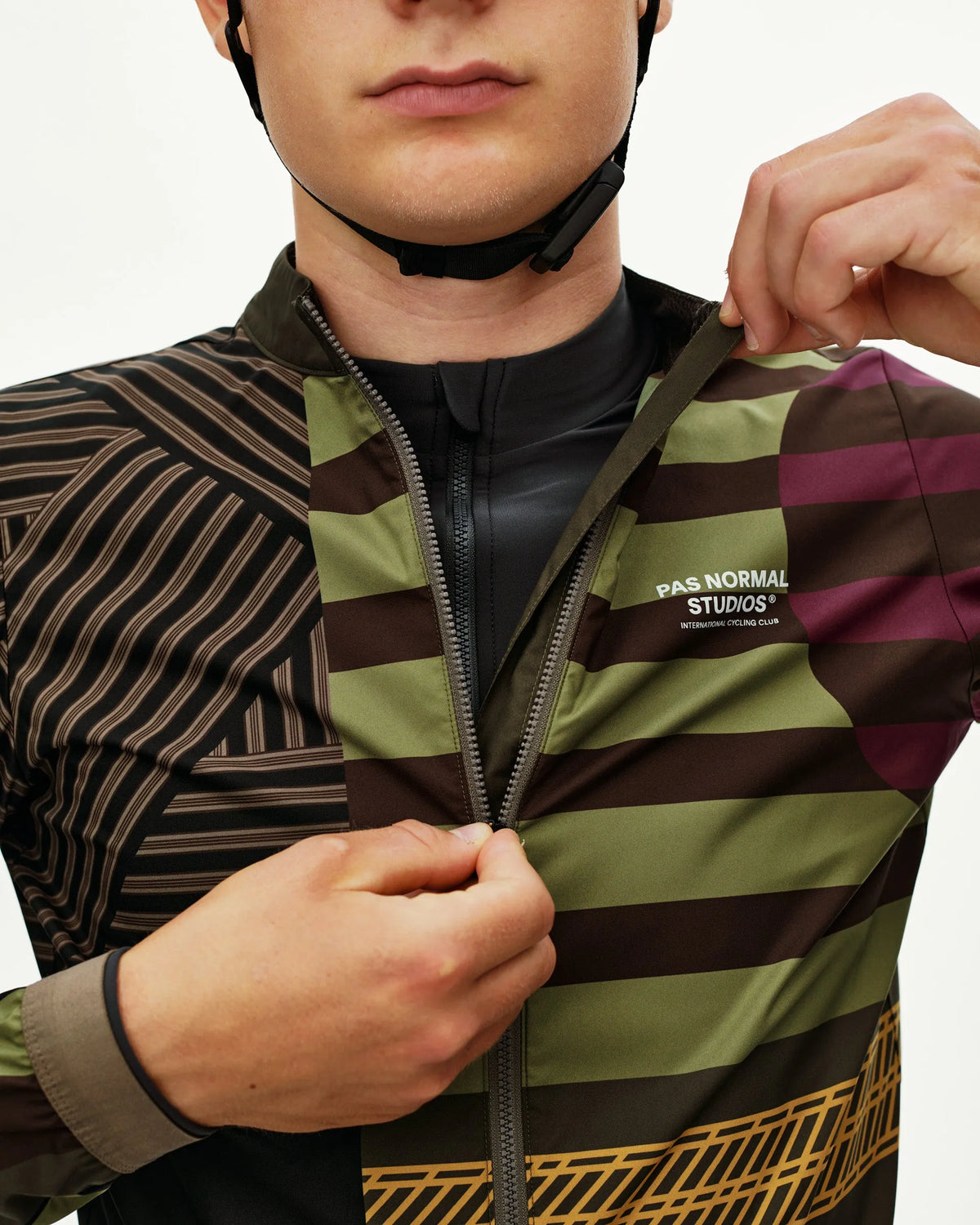PAS NORMAL STUDIOS Men Mechanism Stow Away Jacket - AOP International Green