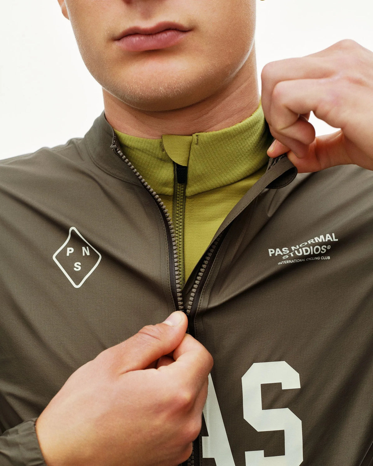 PAS NORMAL STUDIOS Men PAS Mechanism Rain Jacket - Dark Earth