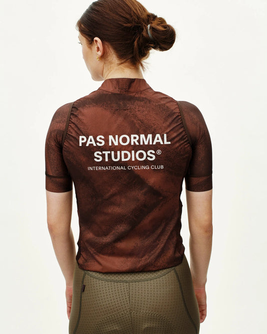 PAS NORMAL STUDIOS Women Mechanism Stow Away Gilet - AOP Light brown
