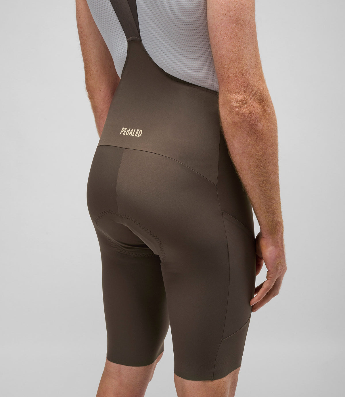 PEDALED ELEMENT LIGHTWEIGHT BIB SHORTS - BROWN