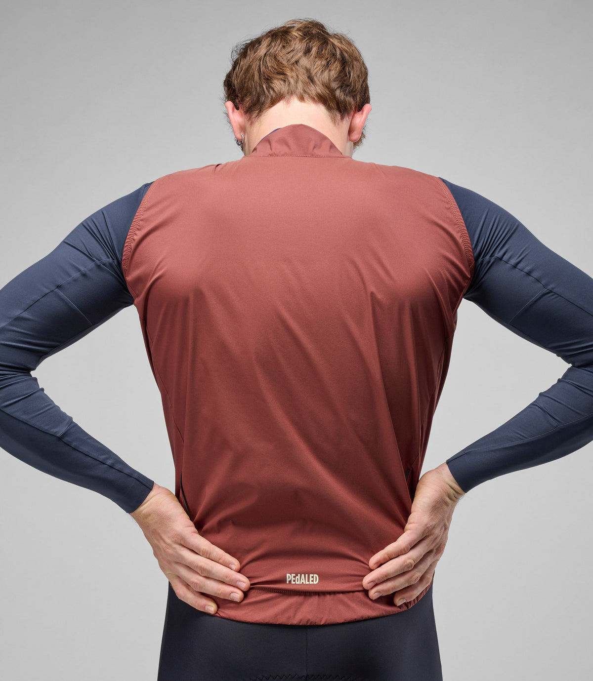 PEDALED ELEMENT WATERPROOF VEST - BORDEAUX