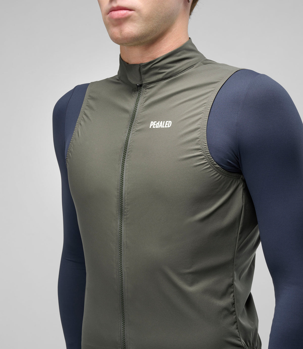 PEDALED ELEMENT WATERPROOF VEST - CHARCOAL GRAY