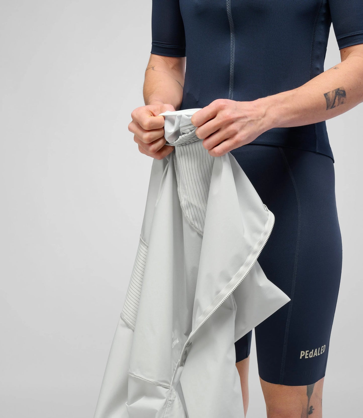 PEDALED Element Lightweight Windproof Women Jacket - Grey