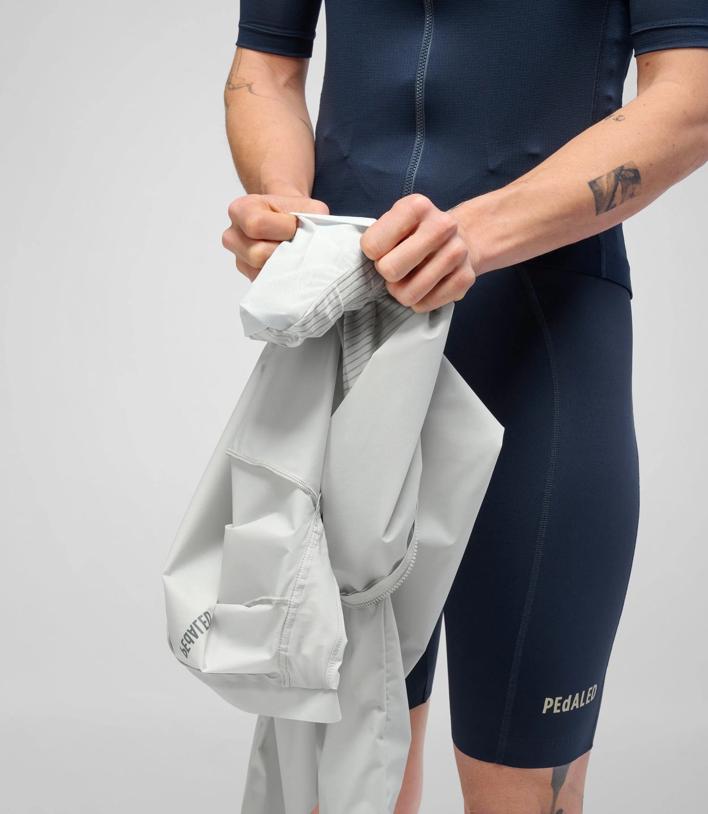 PEDALED Element Lightweight Windproof Women Jacket - Grey