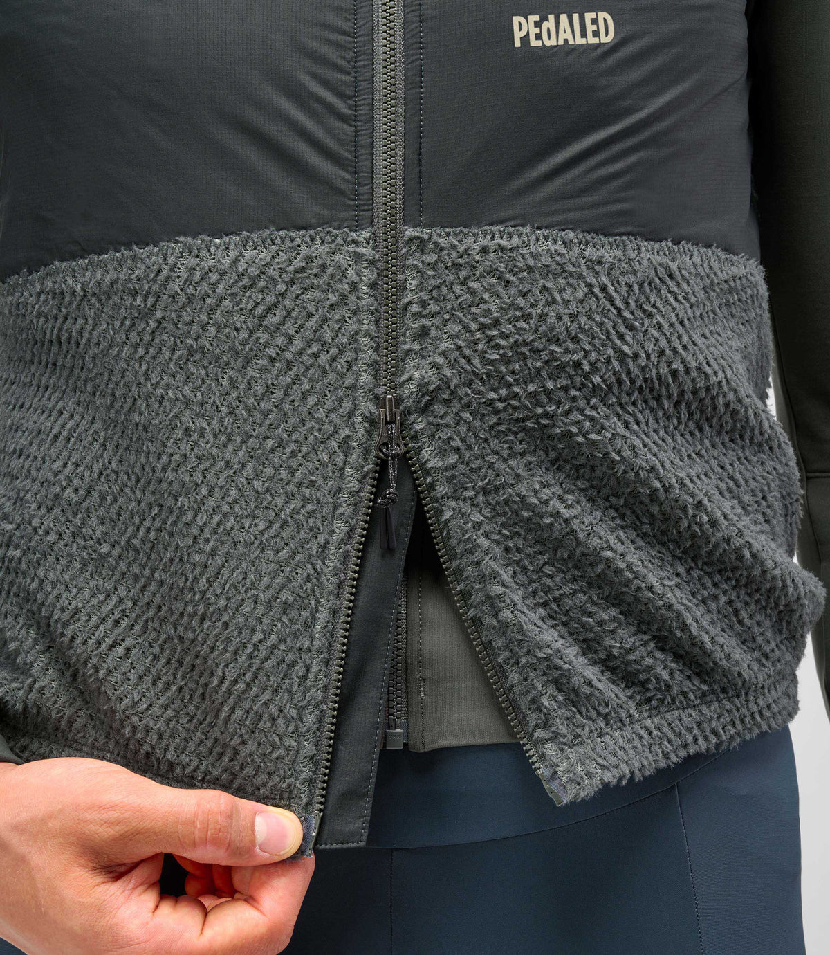 PEDALED ODYSSEY THERMAL LIGHT ALPHA VEST - FOREST GREEN