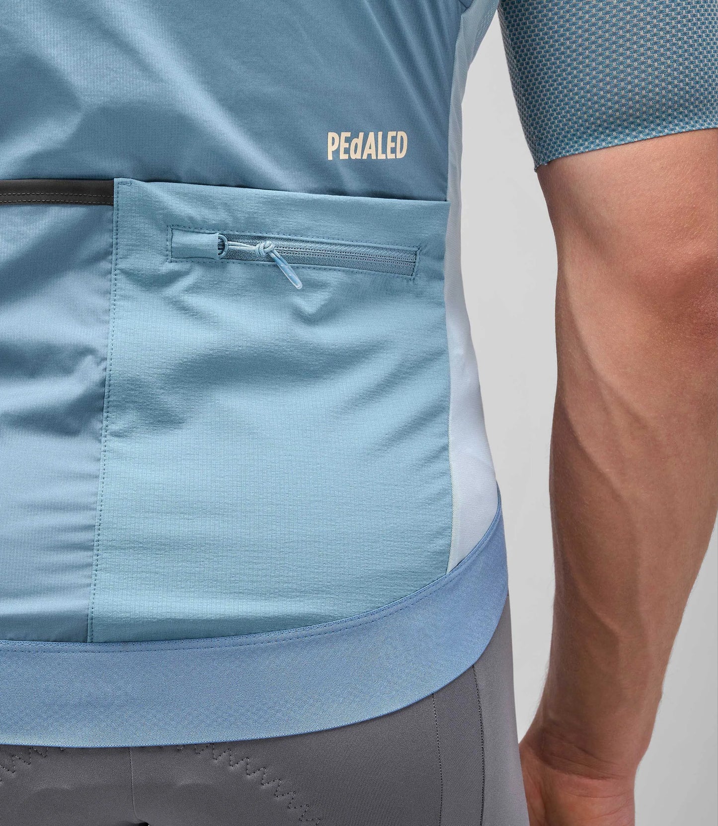 PEDALED Odyssey Insulated Vest - Blue