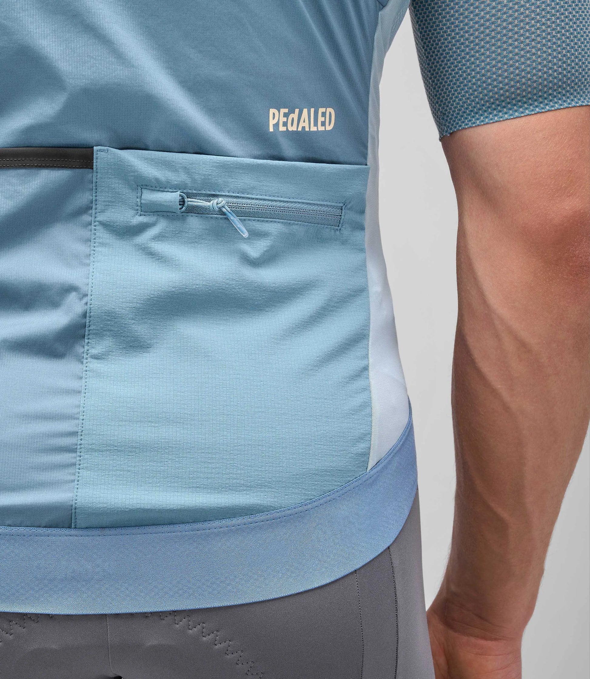 PEDALED Odyssey Insulated Vest - Blue