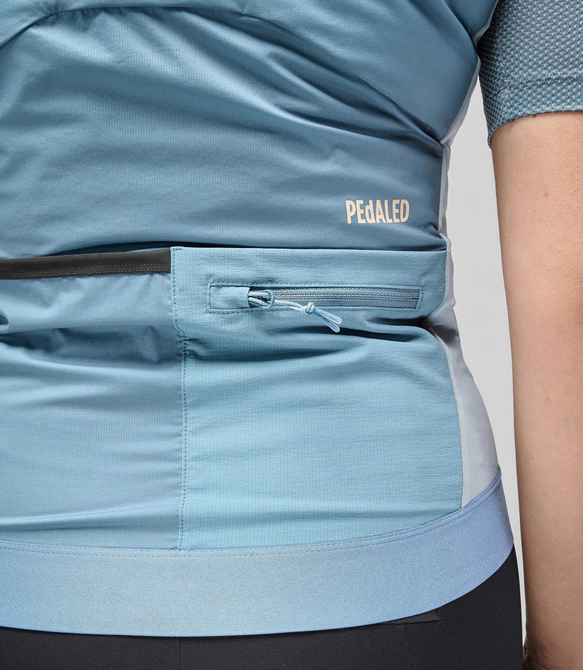 PEDALED Odyssey Women's Insulated Vest - Blue