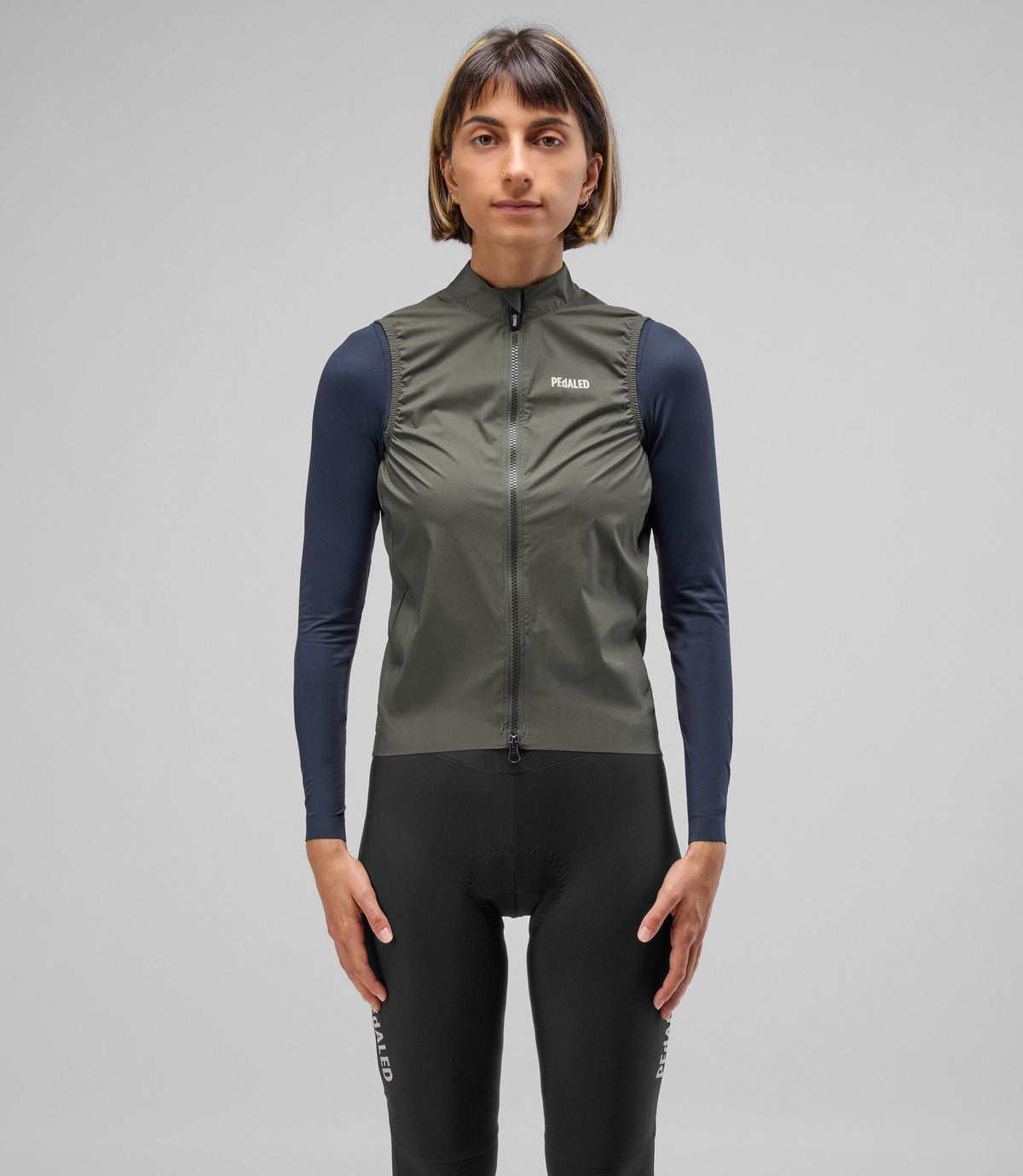 PEDALED WOMEN ELEMENT WATERPROOF VEST - CHARCOAL GRAY