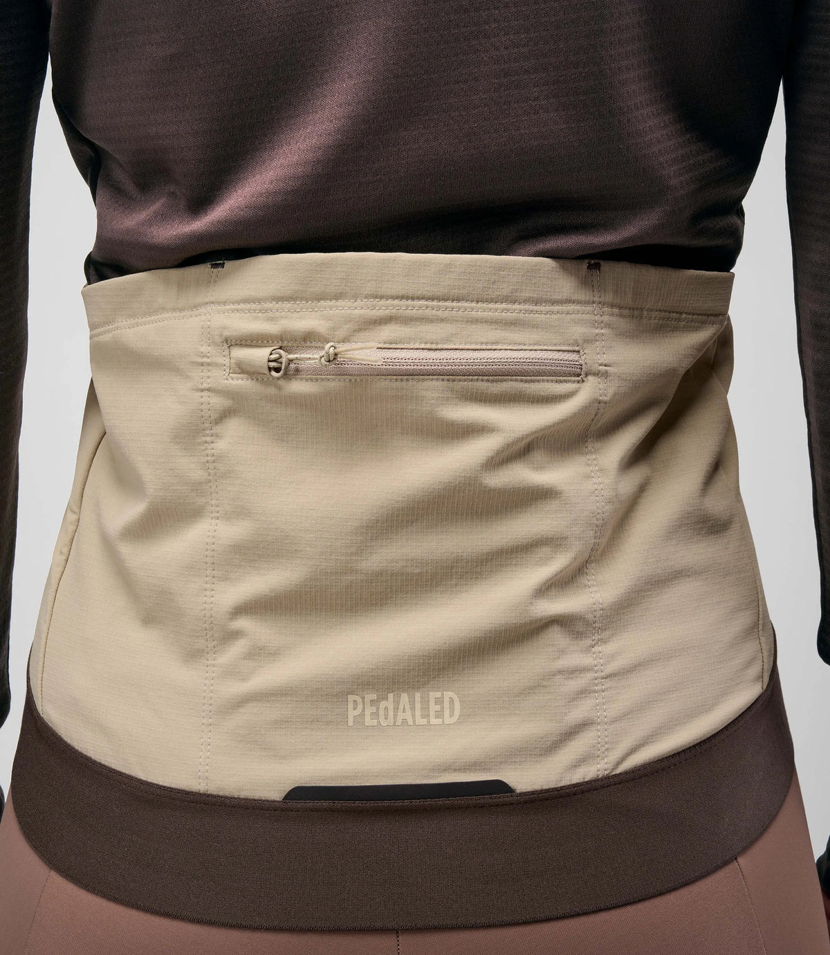 PEDALED WOMEN ODYSSEY WINDBLOCK MERINO JERSEY - RAISIN PURPLE