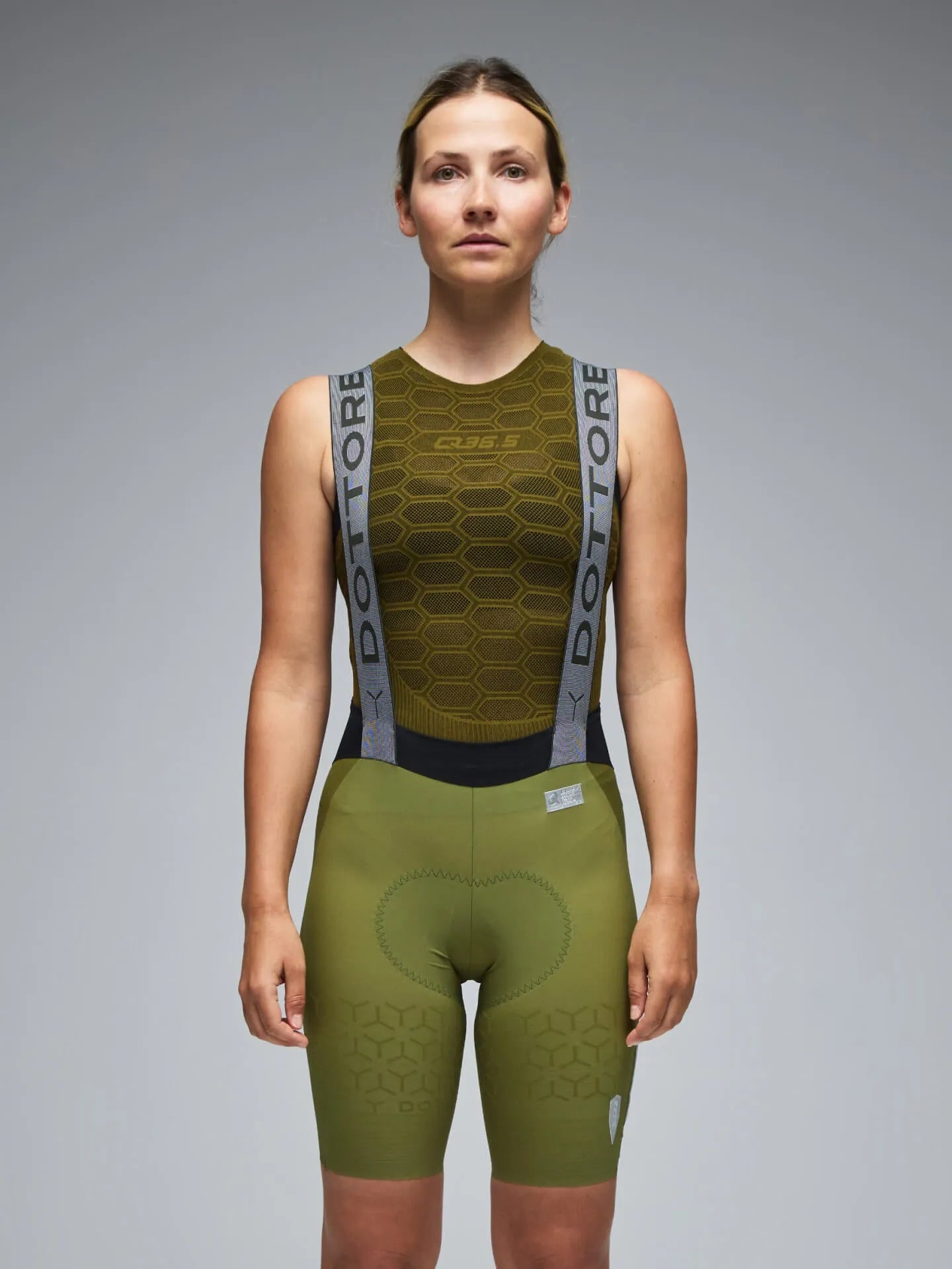 Q36.5 Dottore Pro Bib Shorts Women Drab - Green