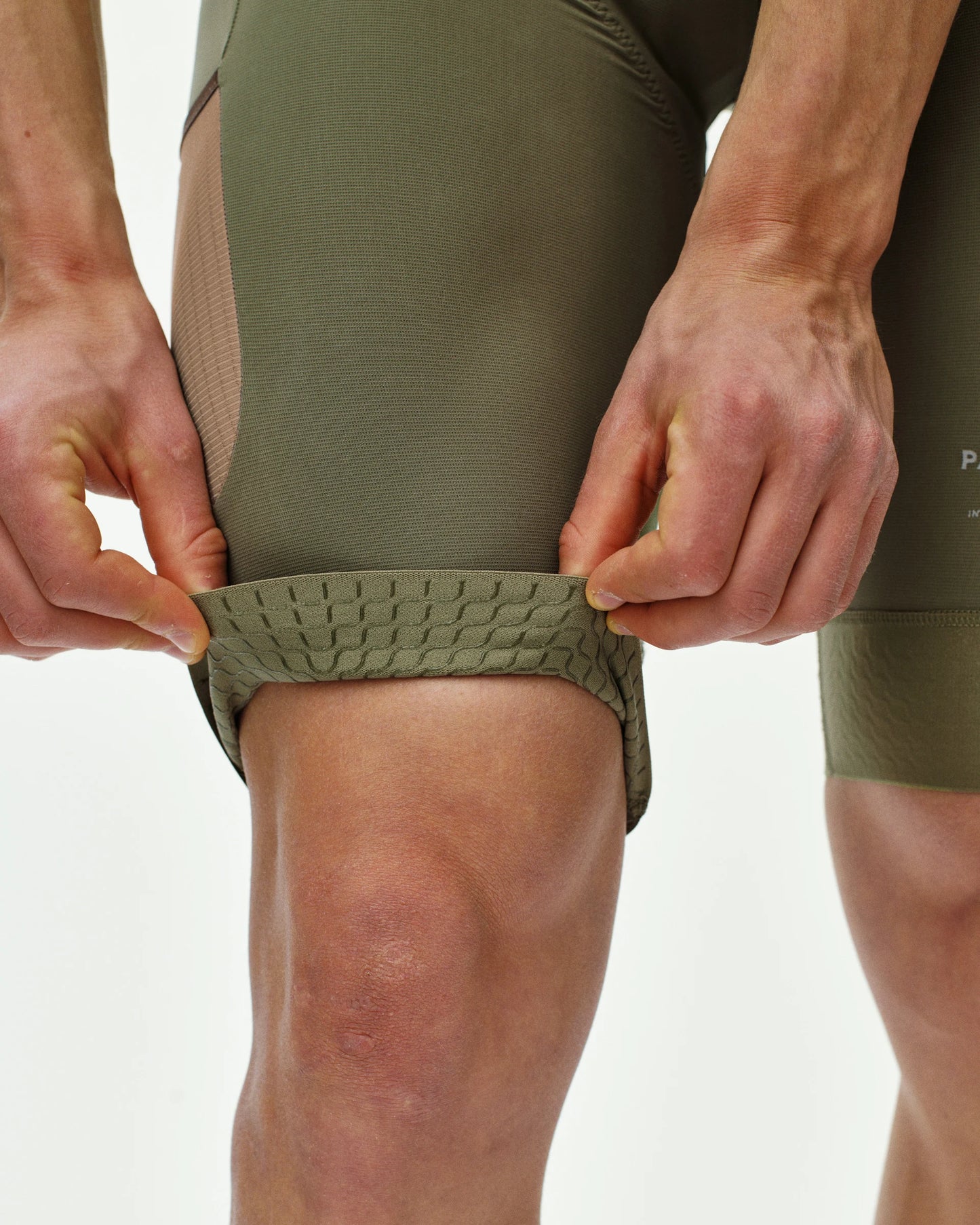 PAS NORMAL STUDIOS Escapism Cargo Cykelbukser med seler - Light Olive