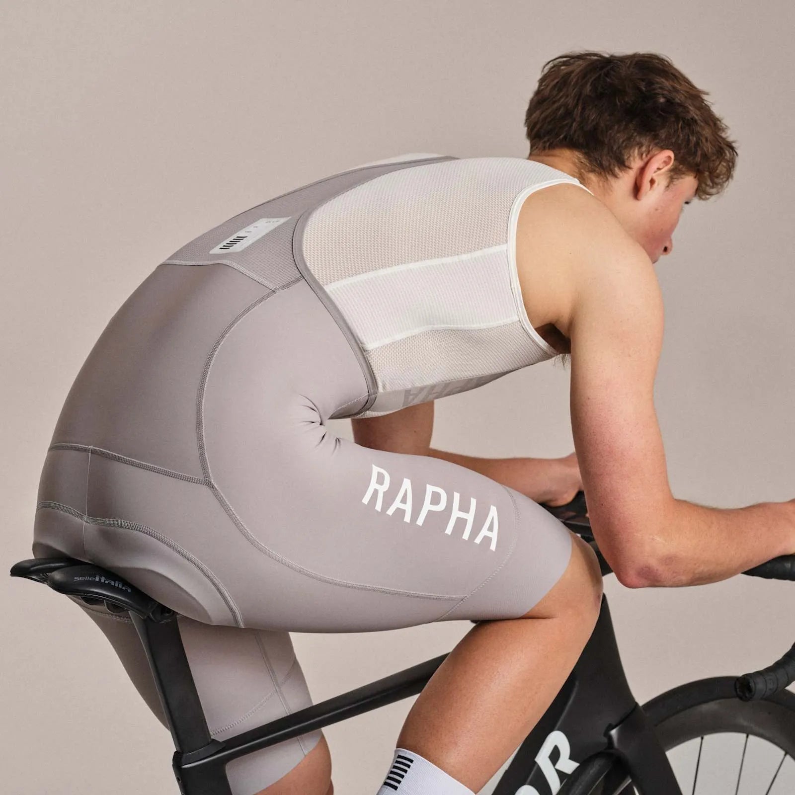 RAPHA Men's Pro Team Training Bib Shorts II Regular - Smoky Silver/Smoky Silver