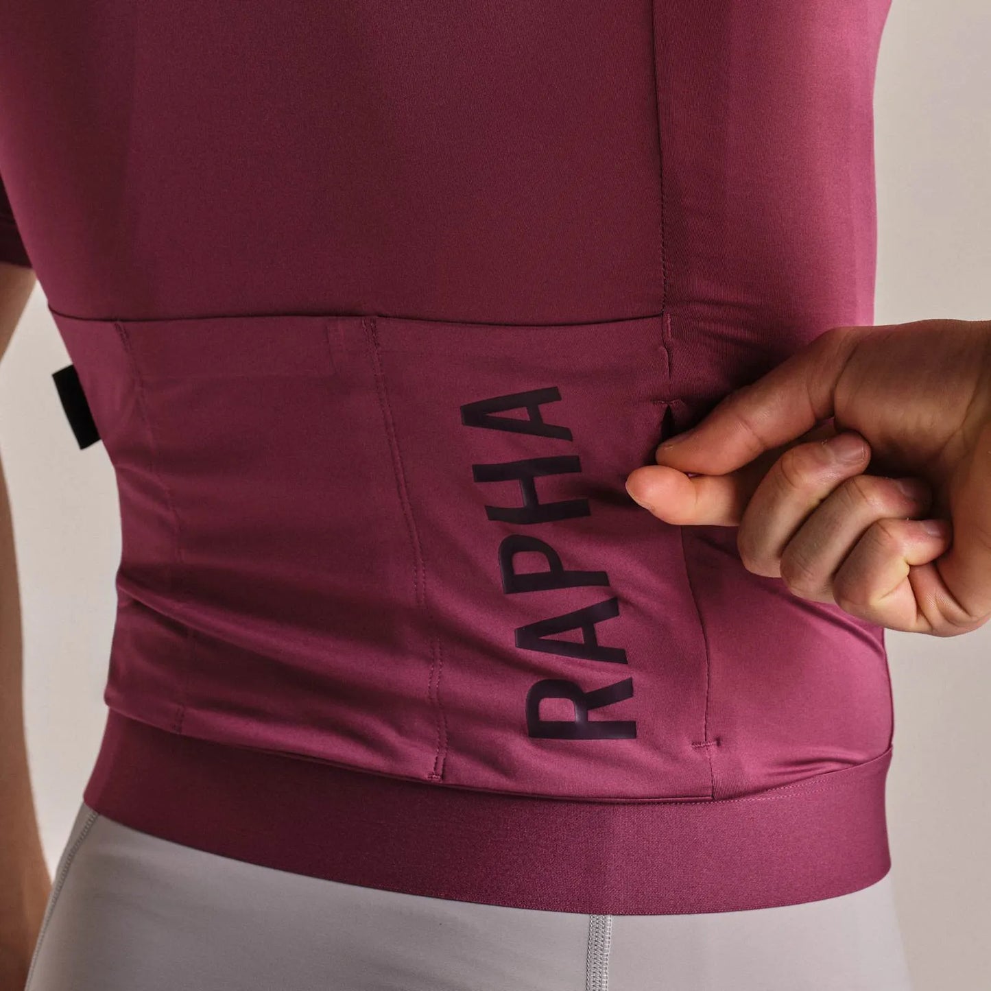 RAPHA Men's Pro Team Training Jersey III - Raspberry/Plum