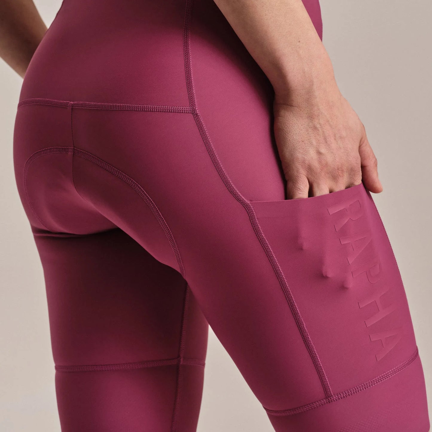 RAPHA Pro Team Cargo Women BIb Shorts Regular - RAW Raspberry/White