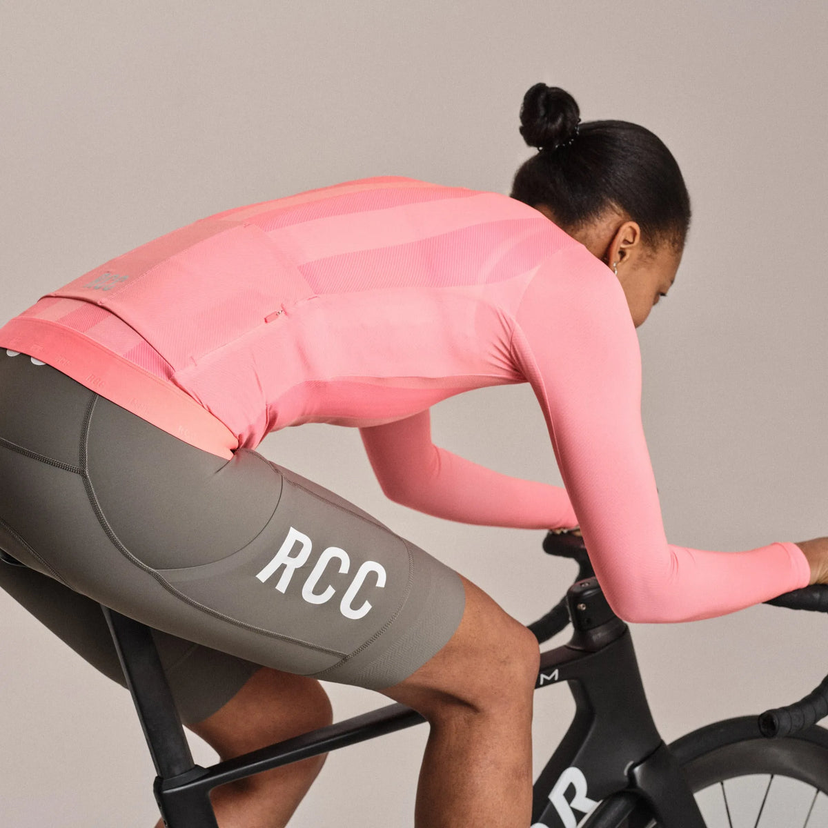 RAPHA Women RCC Pro Team Long Sleeve Lightweight Jersey - Light Pink/High-Vis Pink