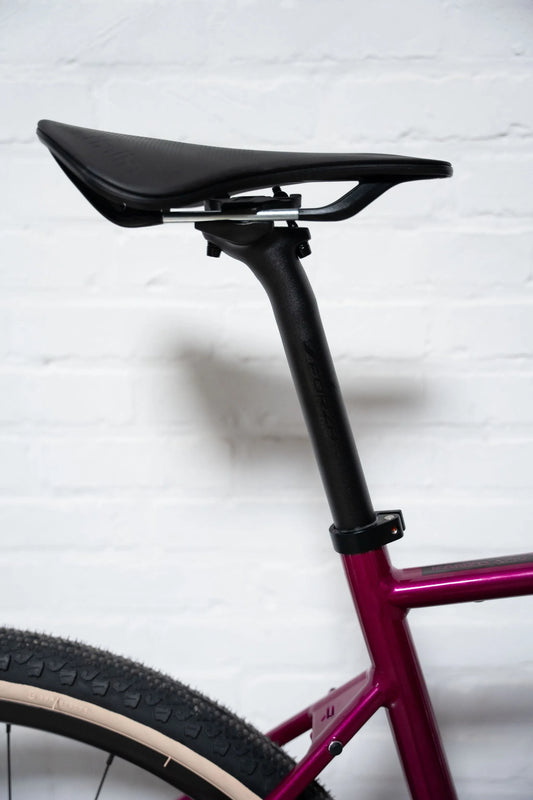 RIDLEY Kanzo Adventure Alu Gravel Bike - Jazzberry Jam/Black SBIKAVRID142