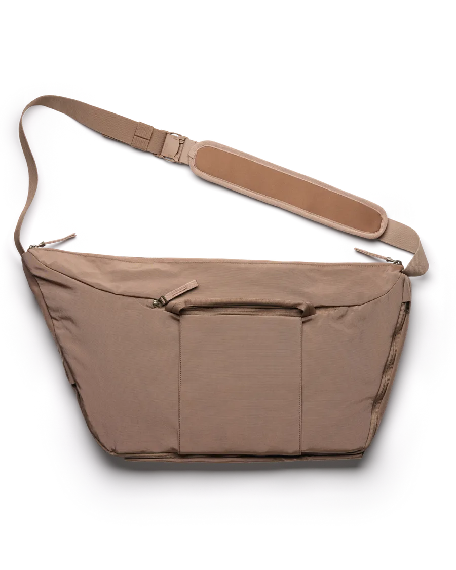 DB Journey Ramverk Pro Sling Bag 24L - Affogato Brown
