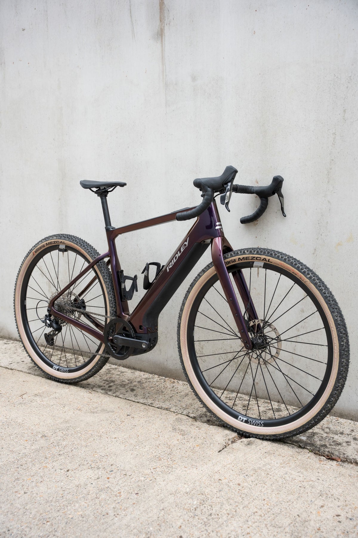 RIDLEY E-Kanzo Adventure Gravel EBike - Purple Chameleon/Black SBIEACRID014