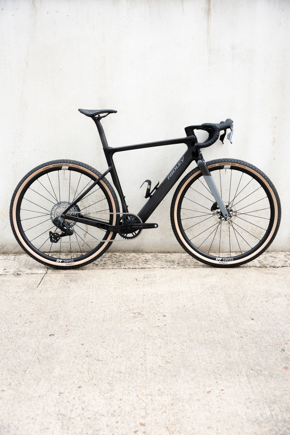 RIDLEY E-Astr Gravel EBike - UD Carbon/Dove Grey SBIEASRID038