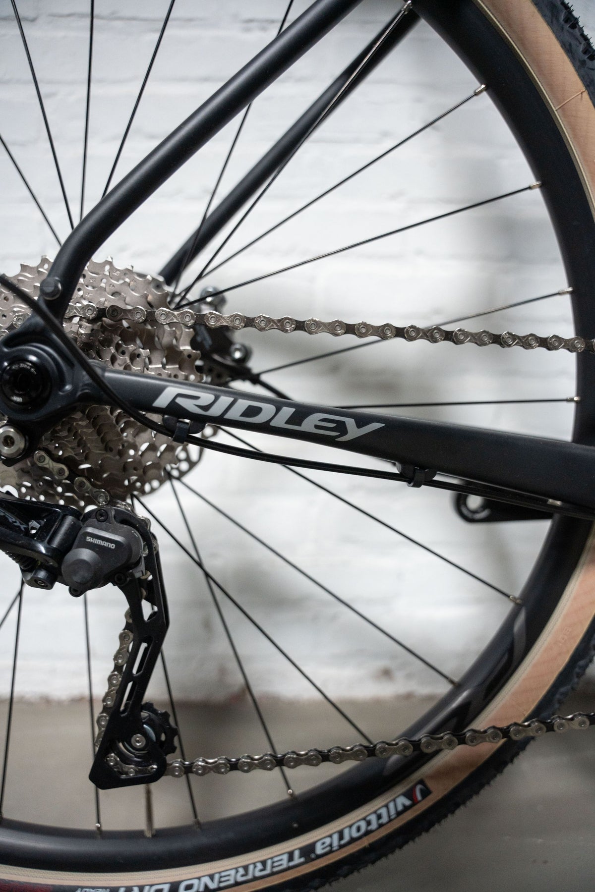 RIDLEY Kanzo Adventure Alu Gravel Bike - Black/Silver SBIKAVRID130