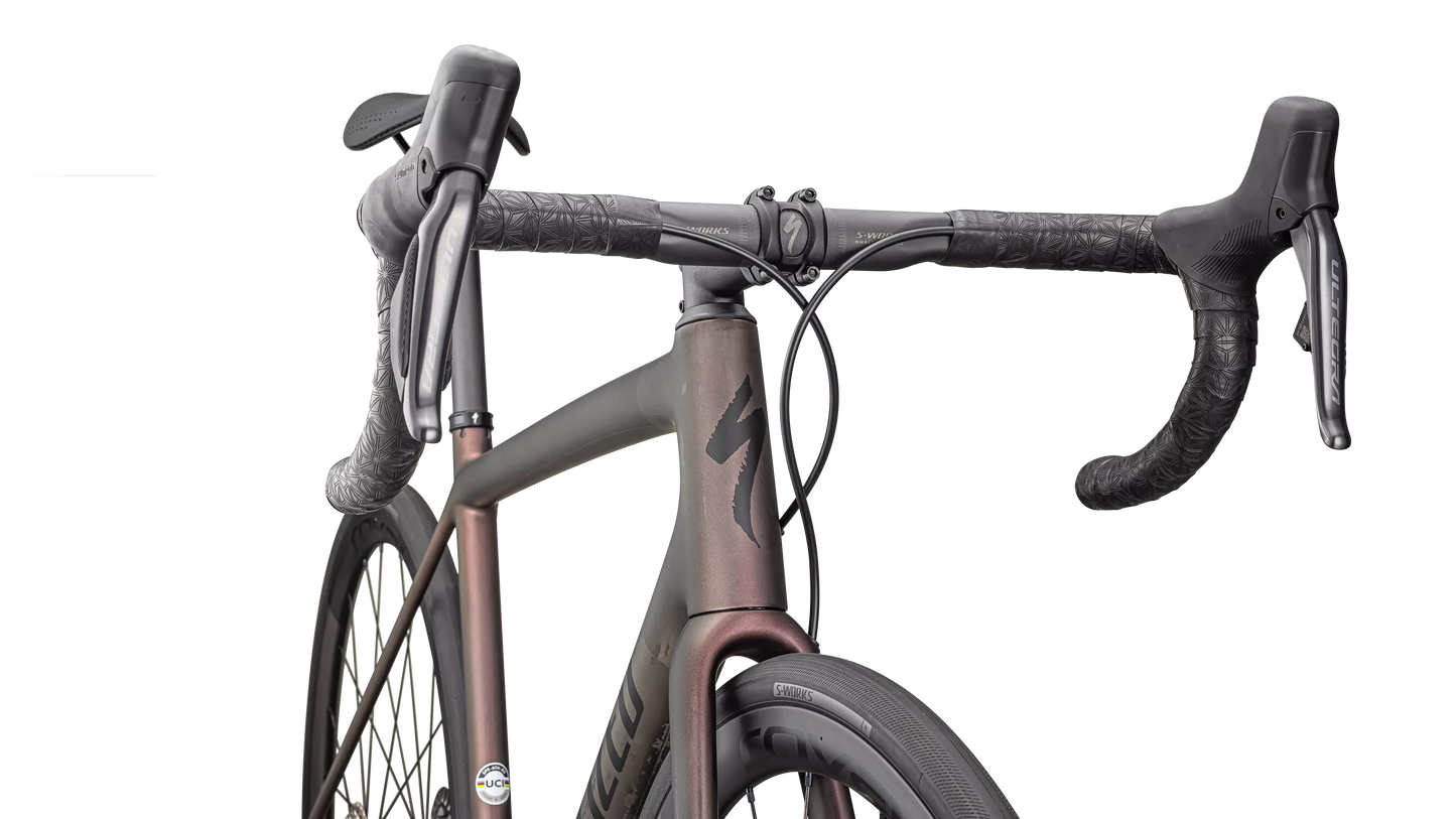 SPECIALIZED AETHOS PRO 2025 Ultegra Di2 Disc Complete Road Bike - Satin Carbon / Red Pearl / Black