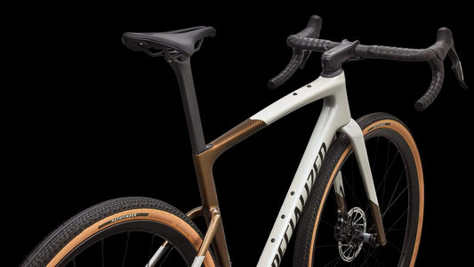 SPECIALIZED Crux 5 Expert SRAM Force XPLR Gravel Bike - Gldprl/Dlmmet/Metobsd