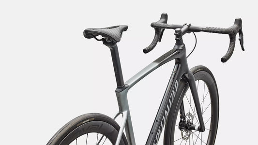 SPECIALIZED Roubaix SL8 Pro Road Bike Sram Force AXS E1 2026 - Gloss Carbon/shadow Silver