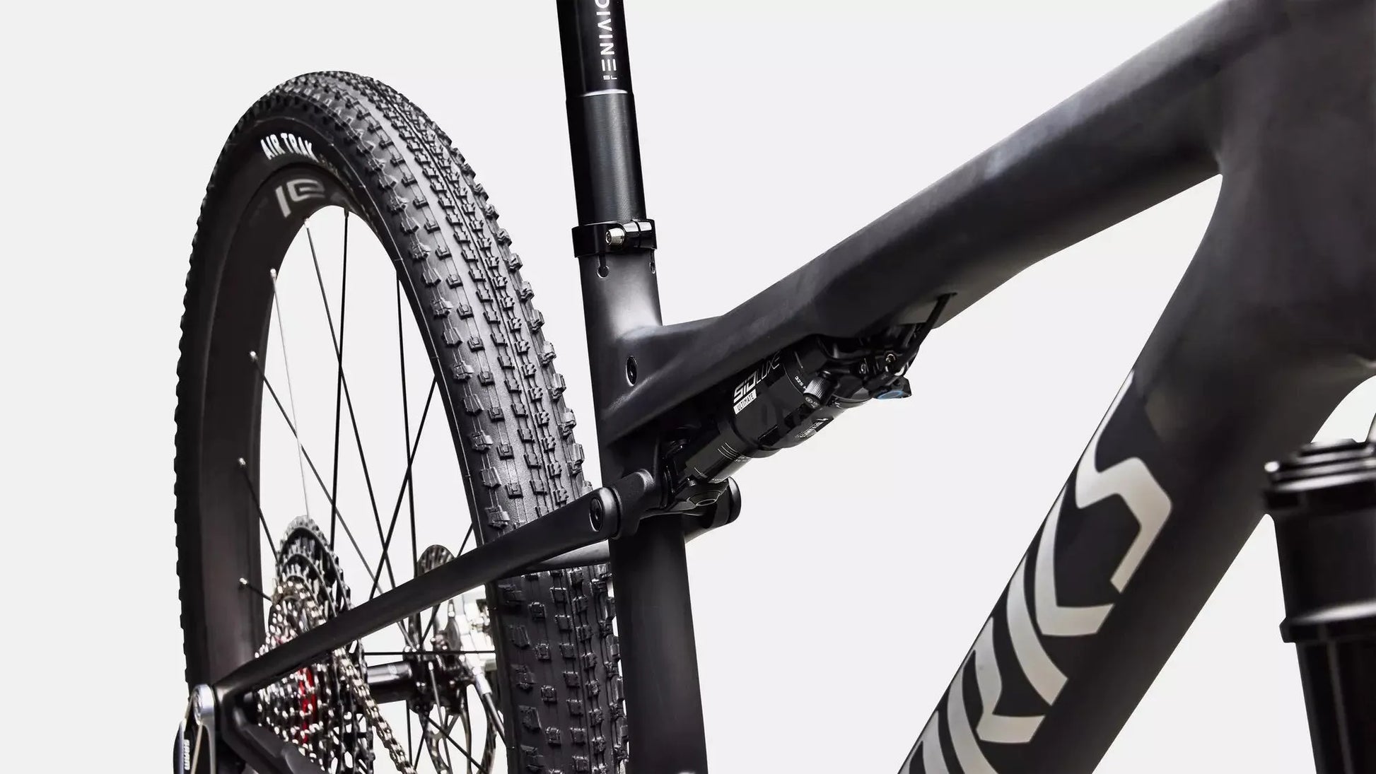 SPECIALIZED S-Works Epic 9 Ultralight LTD Complete MTB - Satin Carbon / Silver Foil