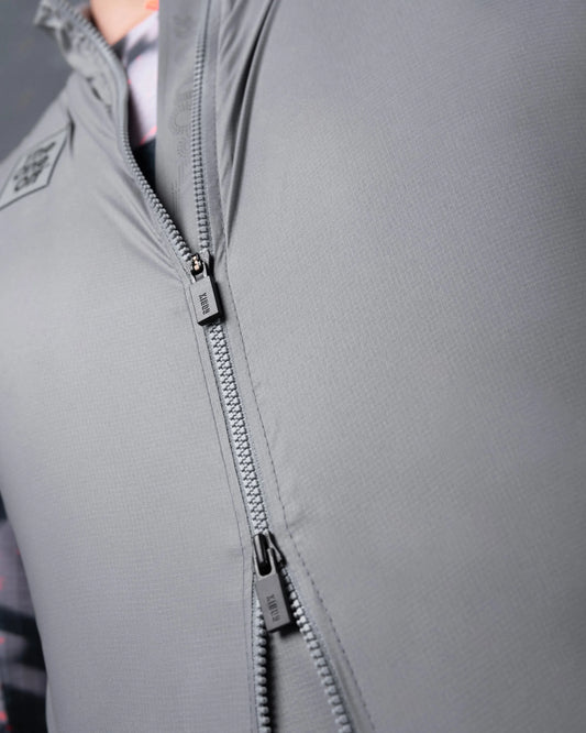 THE ONE OFF Helium Vest - Future Gray