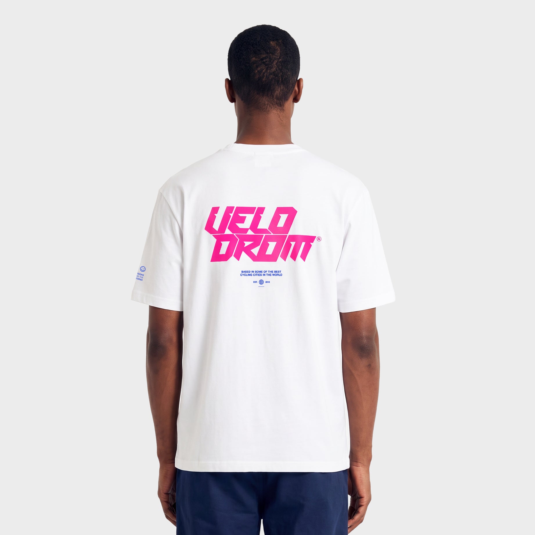 VELODROM Raceday 4.0 Tshirt - Hvid/Blue-Pink Logo