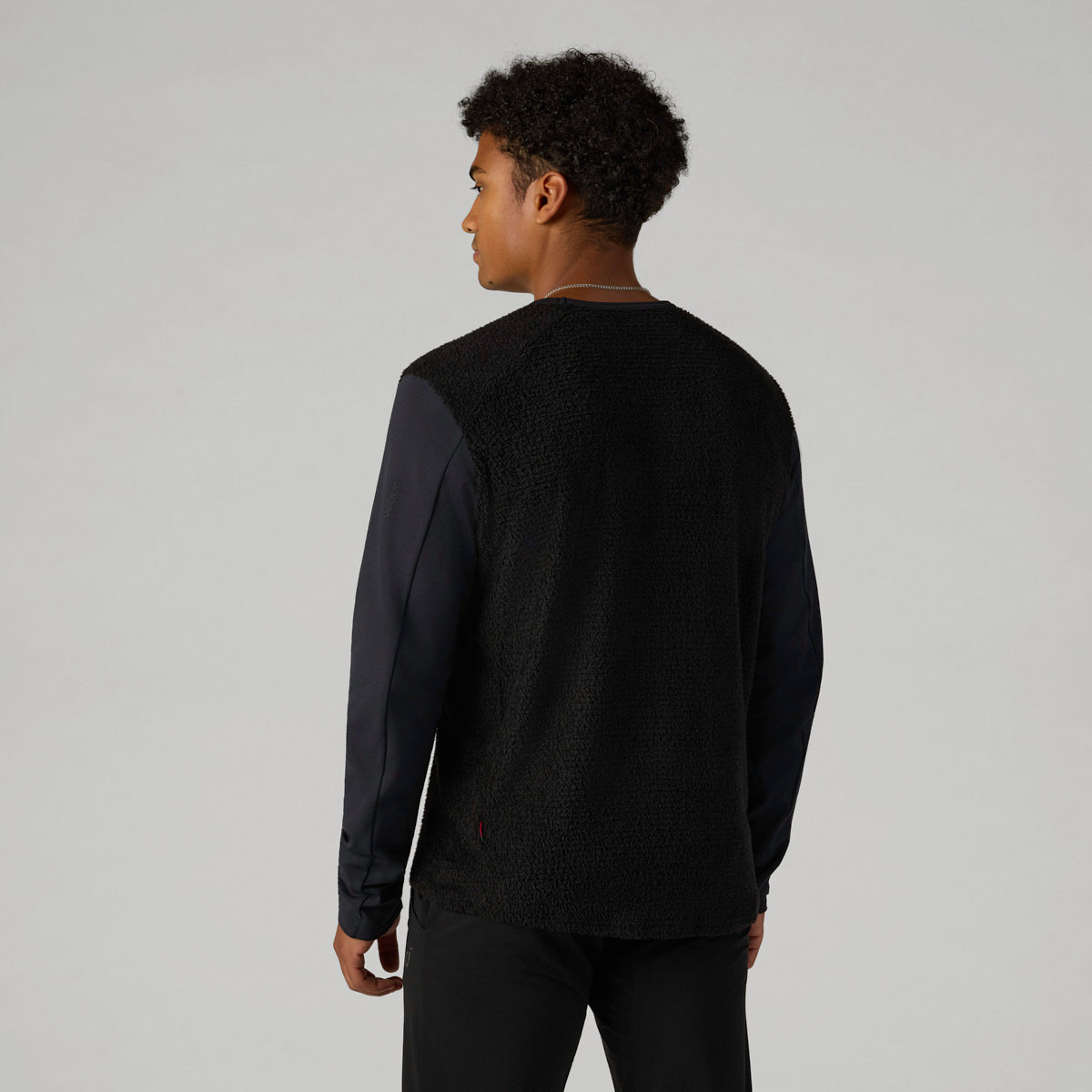 VELOCIO Air Pullover - Black