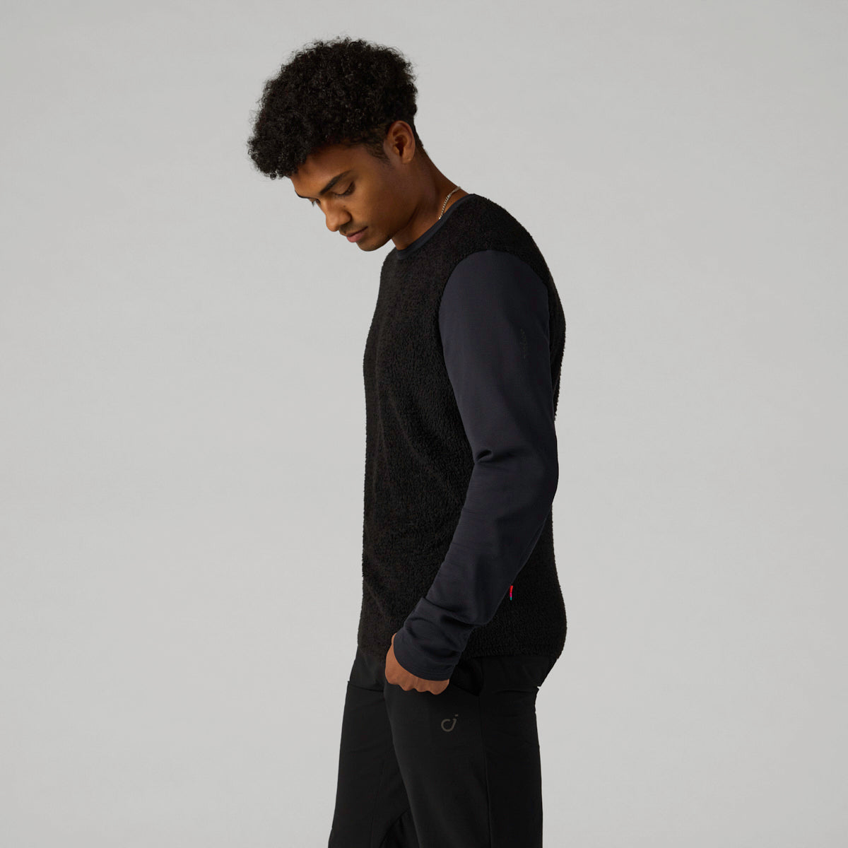 VELOCIO Air Pullover - Black
