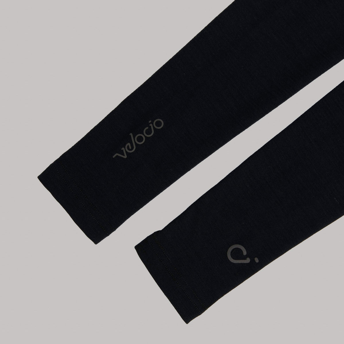 VELOCIO Luxe Merino Arm Warmer - Black