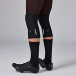 VELOCIO One Knee Warmer - Black