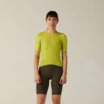 VELOCIO Women's LUXE Ultralight Zipperless Jersey - Bright Chartreuse
