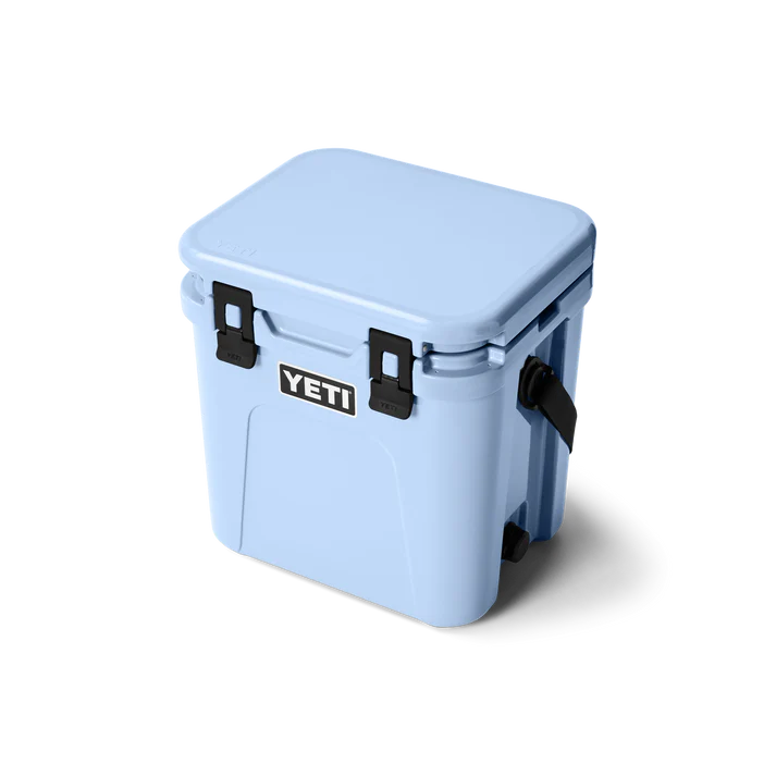 YETI Roadie 24 Cool Box - Big Sky Blue