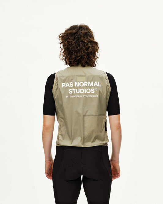 PAS NORMAL STUDIOS ESSENTIAL INSULATED Chaleco de ciclisme - GREY SAGE