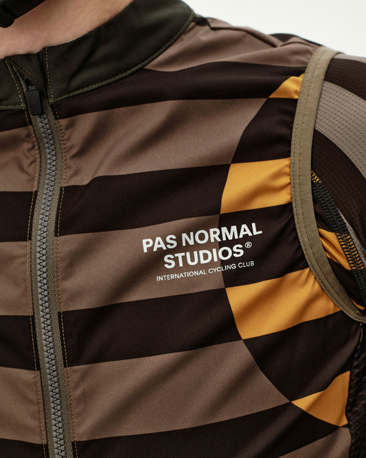 PAS NORMAL STUDIOS MECHANISM STOW AWAY Chaleco de ciclisme - INTERNATIONAL EARTH