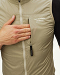 PAS NORMAL STUDIOS Essential Insulated Chaleco de ciclismo - Grey Sage